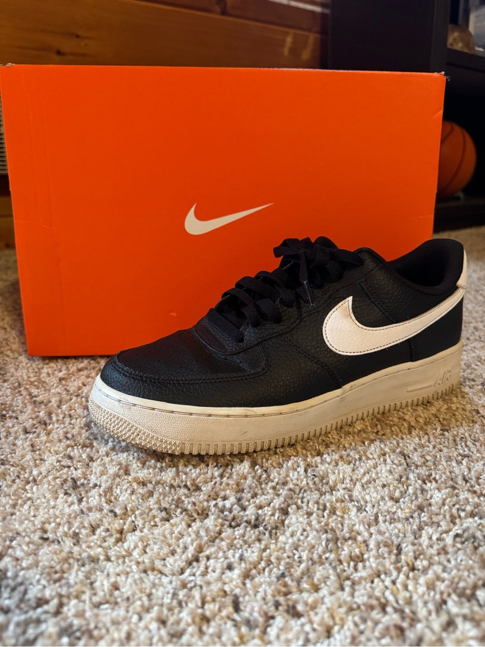 Black Nike Air Force 1